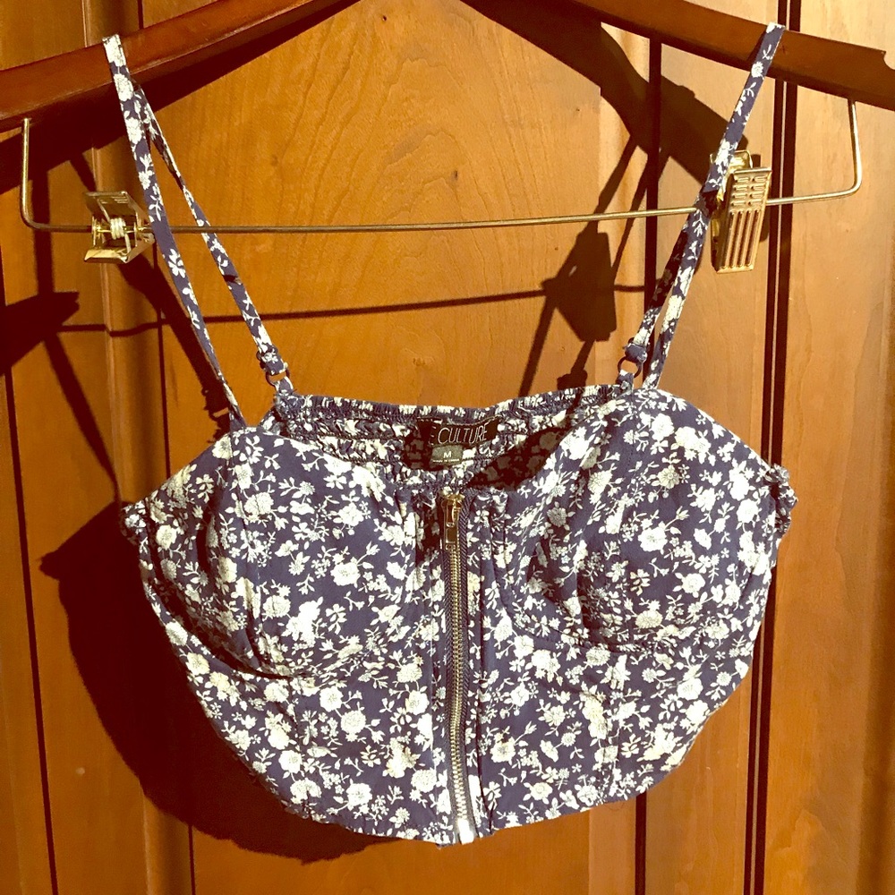 Crop top